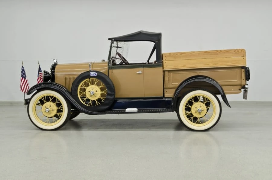 1928 Ford Model A Pickup & Model AA - Image 10 of 10