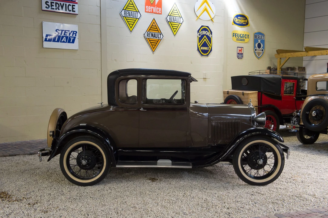1928 Ford Model A - Image 2 of 4