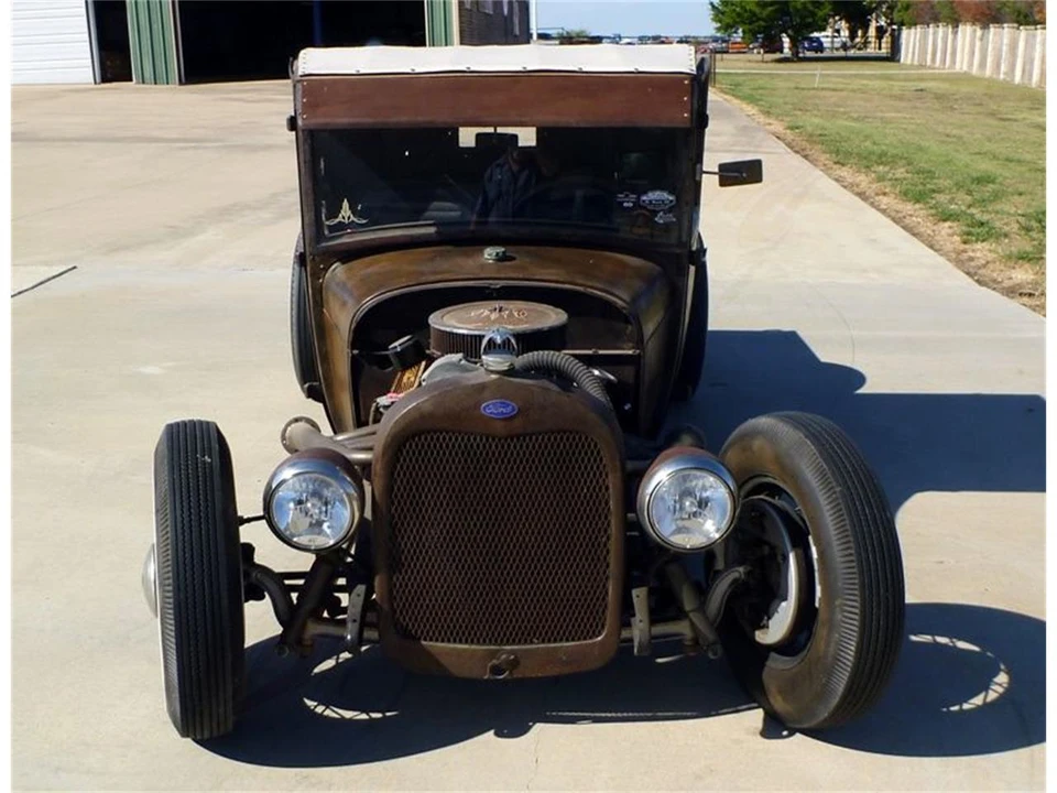 1928 Ford Model A Pickup & Model AA - Image 8 of 12
