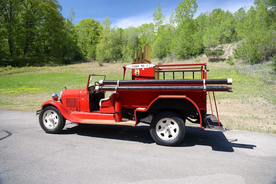 1928 Ford Model A Pickup & Model AA - Image 3 of 31