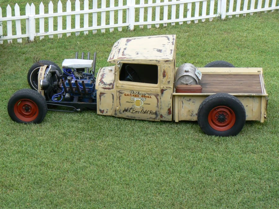 1928 Ford Model A Pickup & Model AA - Image 2 of 3