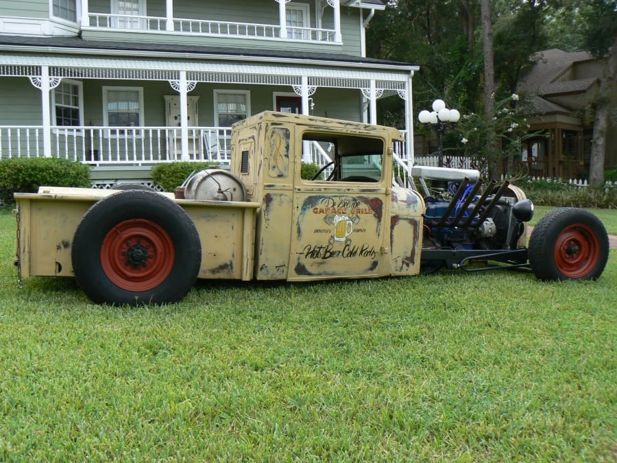 1928 Ford Model A Pickup & Model AA - Image 3 of 3