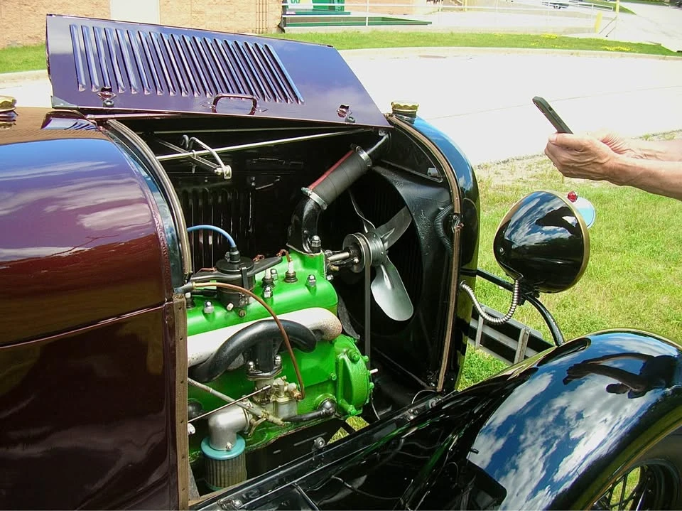 1928 Ford Model A Pickup & Model AA - Image 2 of 8