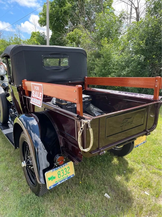 1928 Ford Model A Pickup & Model AA - Image 6 of 8