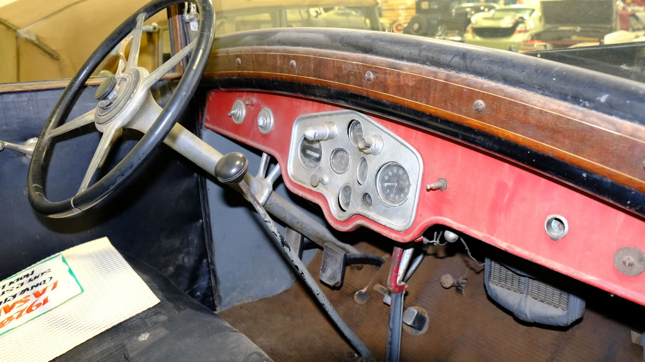 1928 LaSalle - Image 10 of 11