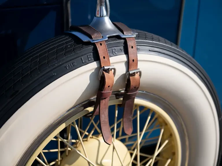 1928 LaSalle - Image 22 of 31