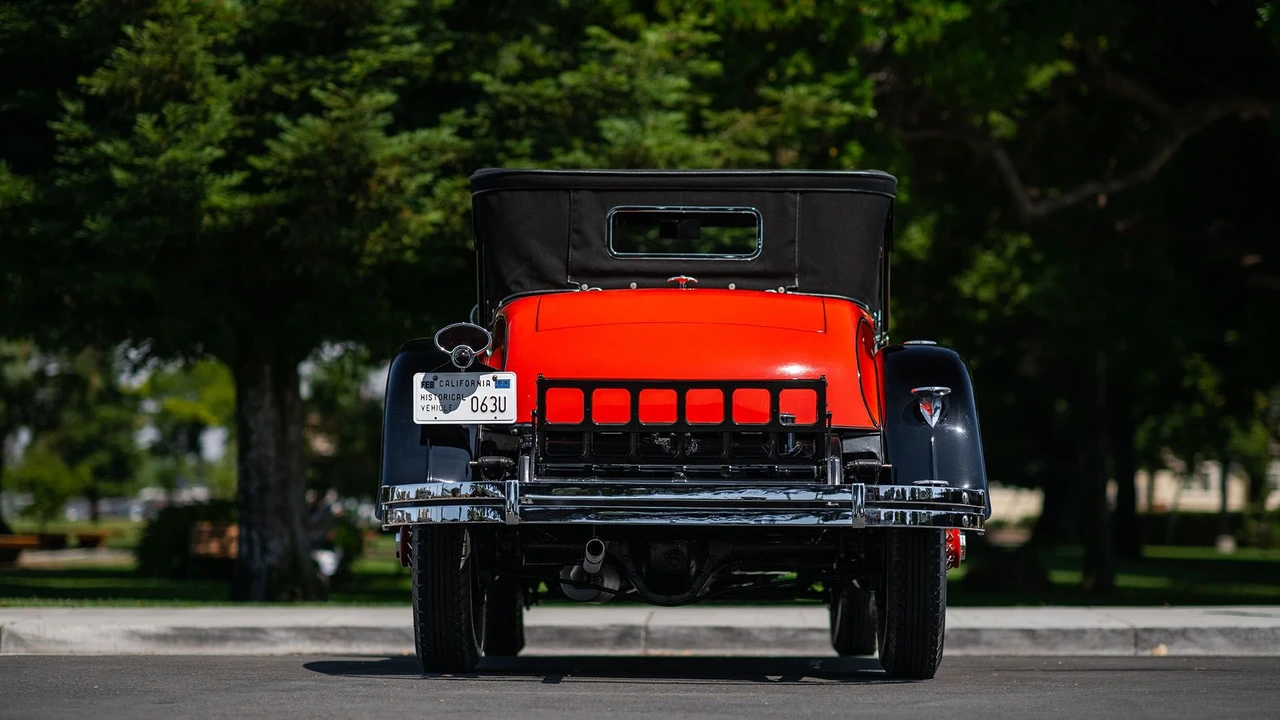 1928 LaSalle - Image 3 of 31