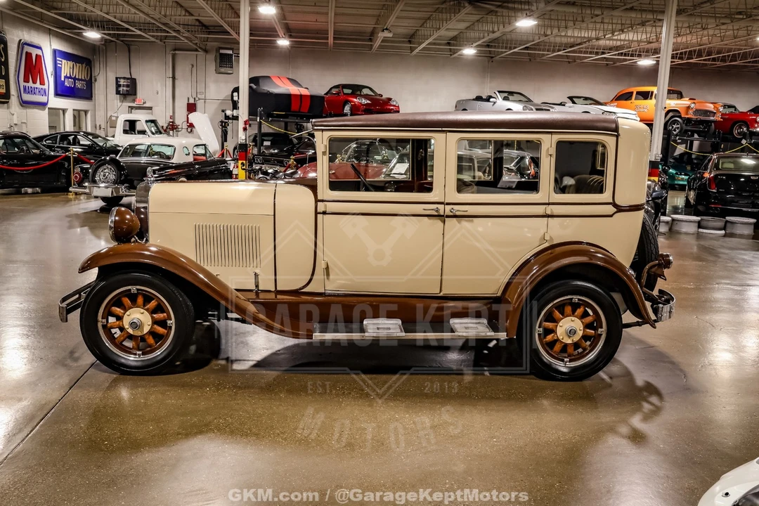 1928 Oldsmobile F-Series - Image 6 of 31