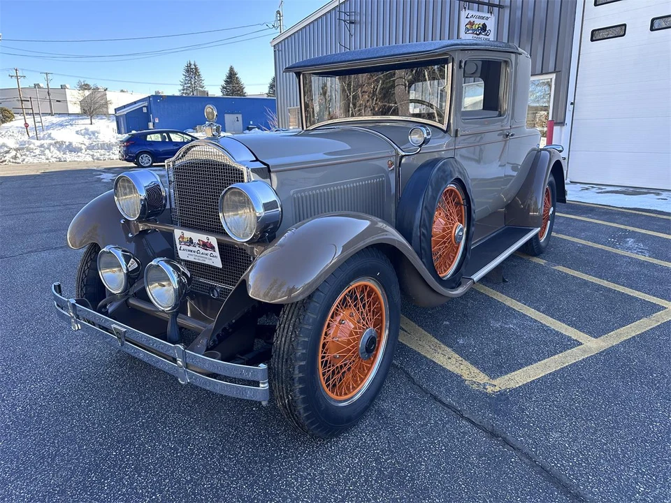 1928 Packard Eight - Image 9 of 12
