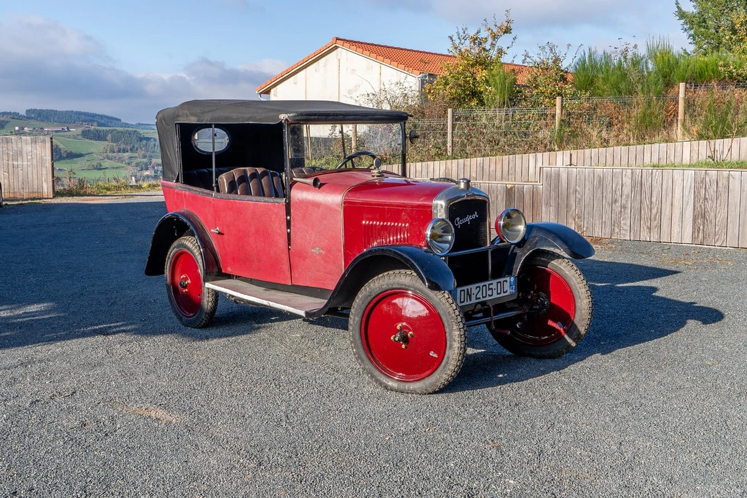 1928 Peugeot - Image 2 of 30