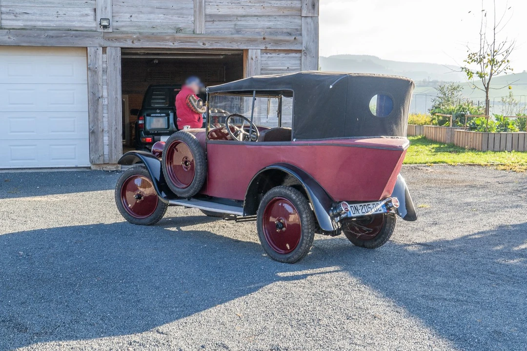 1928 Peugeot - Image 8 of 30