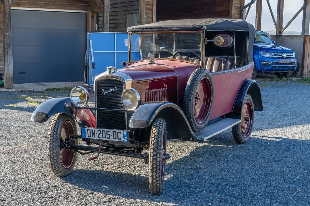 1928 Peugeot - Image 4 of 30