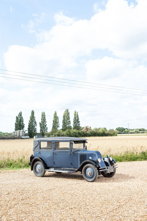 1928 Renault - Image 2 of 31