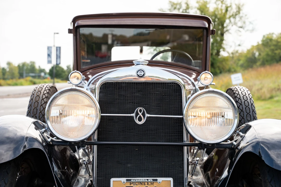 1928 Studebaker President - Image 9 of 31