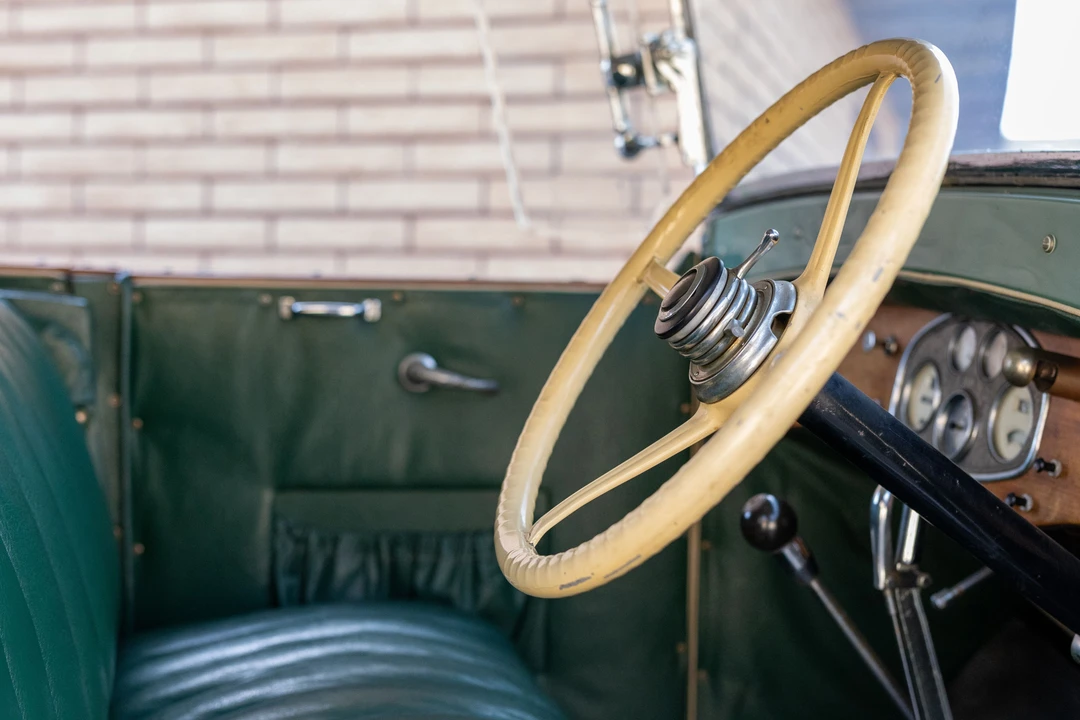1928 Stutz Vertical Eight - Image 16 of 30