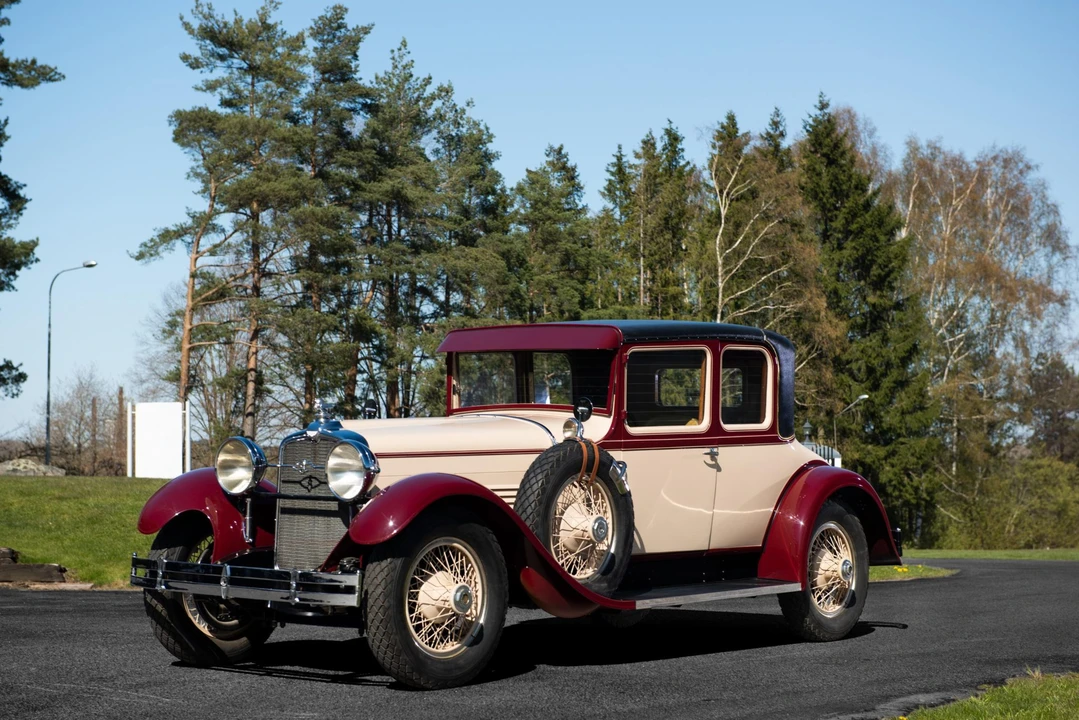 1928 Stutz Vertical Eight - Image 2 of 31