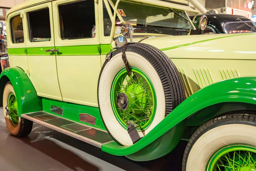 1929 Auburn Eight - Image 6 of 24