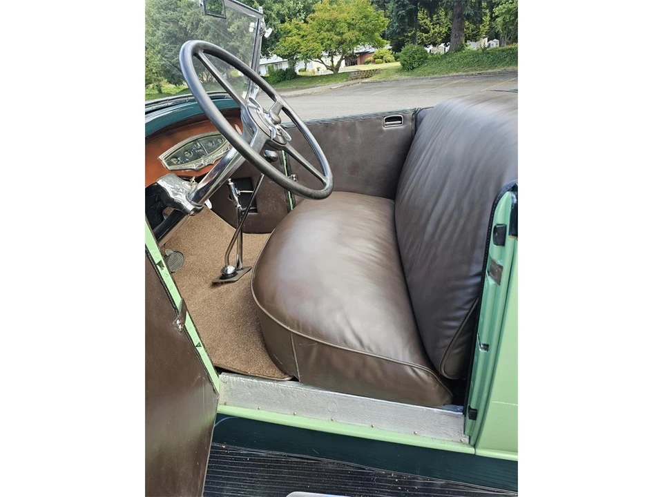1929 Chrysler - Image 18 of 31
