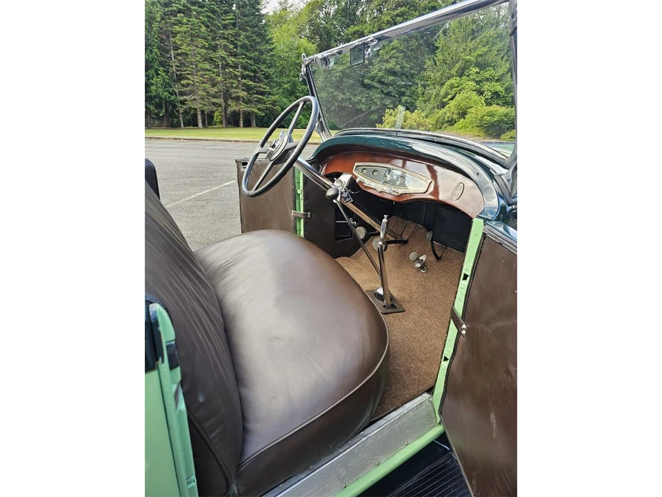 1929 Chrysler - Image 23 of 31