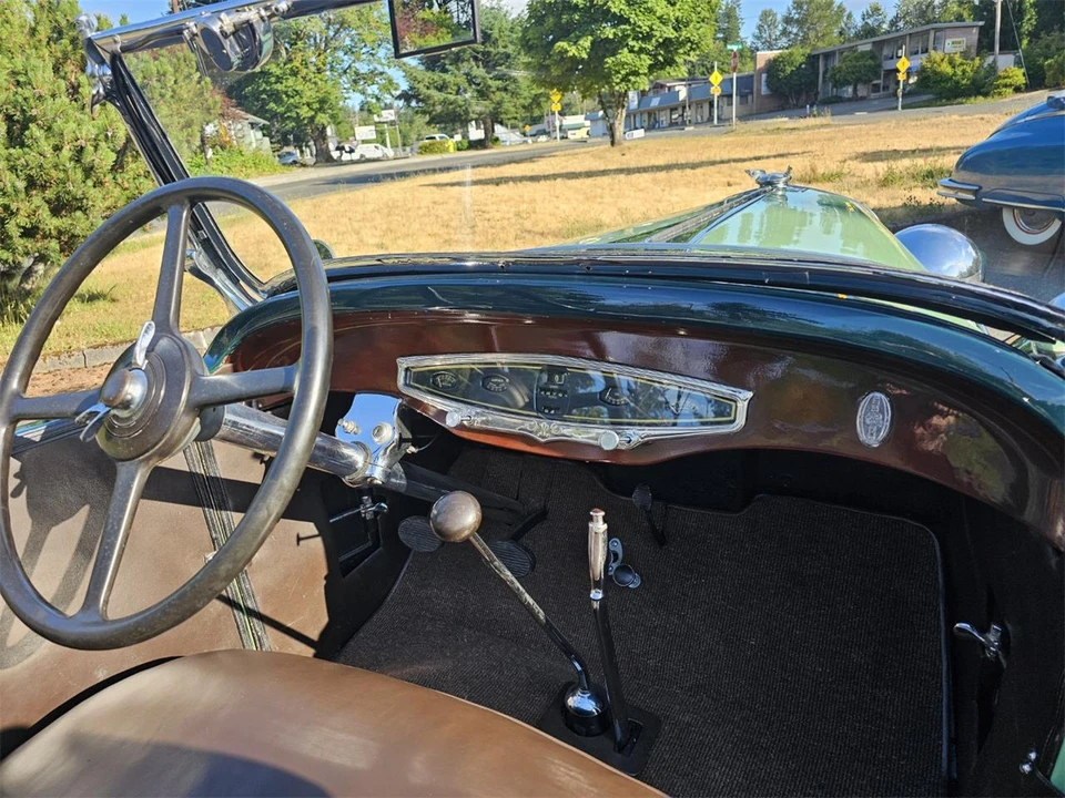 1929 Chrysler - Image 24 of 31