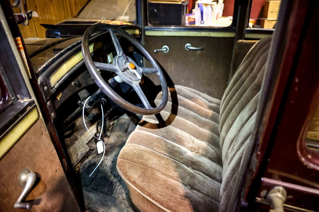 1929 Studebaker Commander - Image 16 of 30