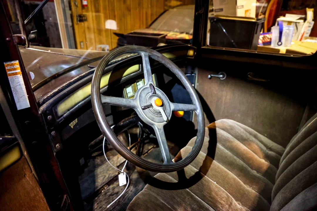 1929 Studebaker Commander - Image 15 of 30