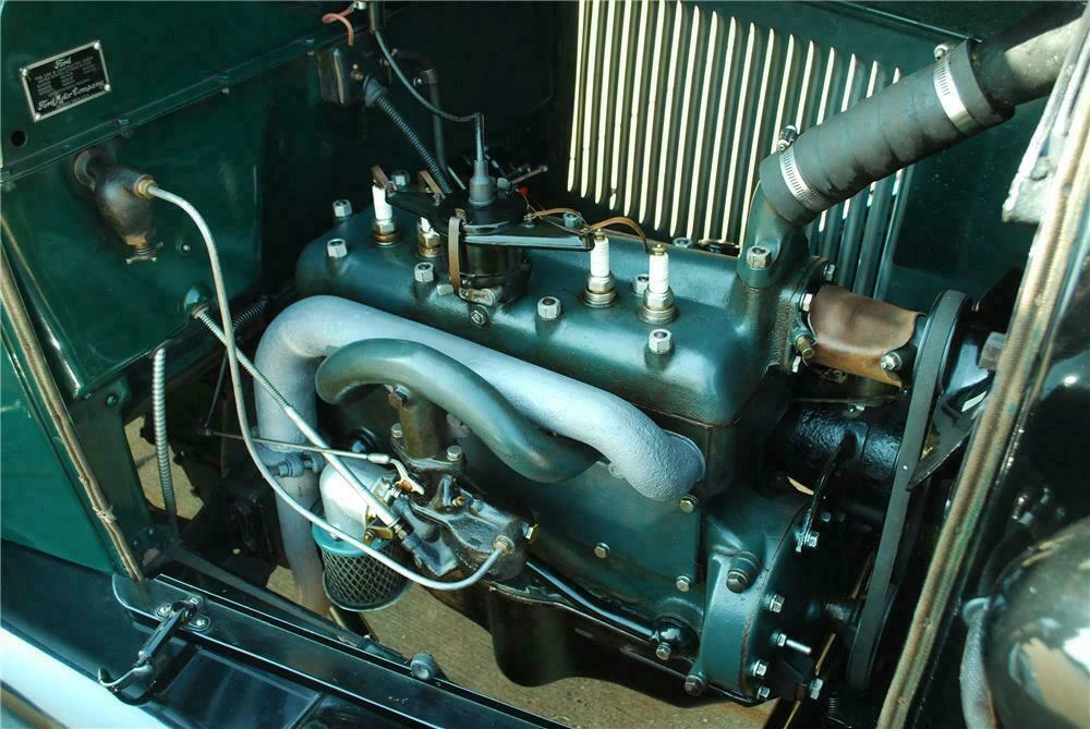 1929 Ford Model A Pickup & Model AA - Image 3 of 5