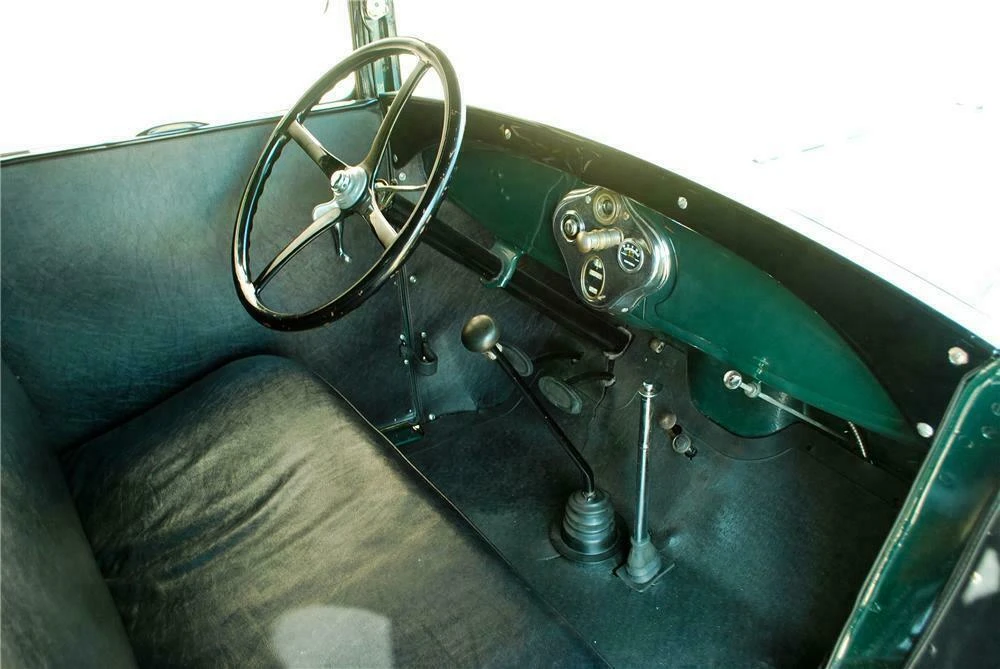 1929 Ford Model A Pickup & Model AA - Image 4 of 5