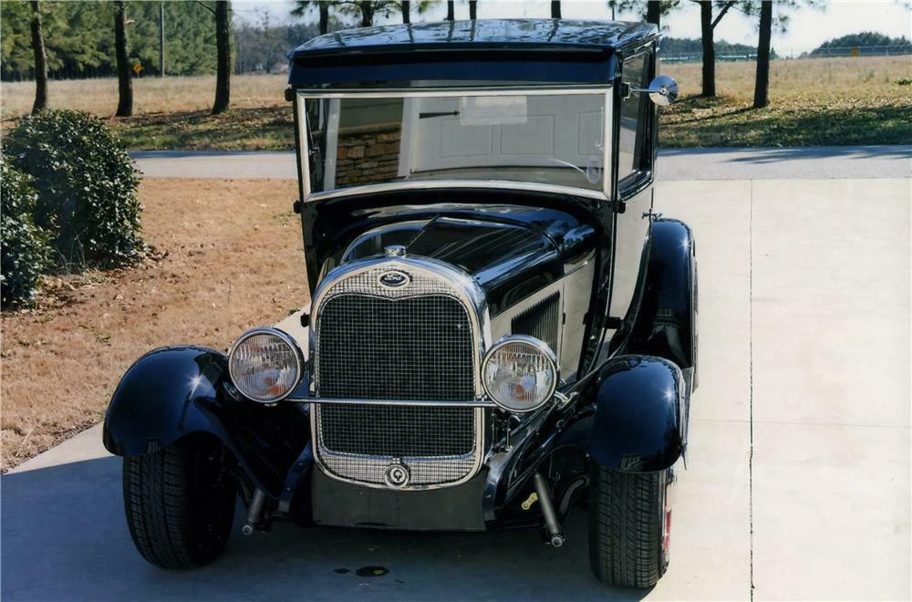 1929 Ford Model A Pickup & Model AA - Image 2 of 4