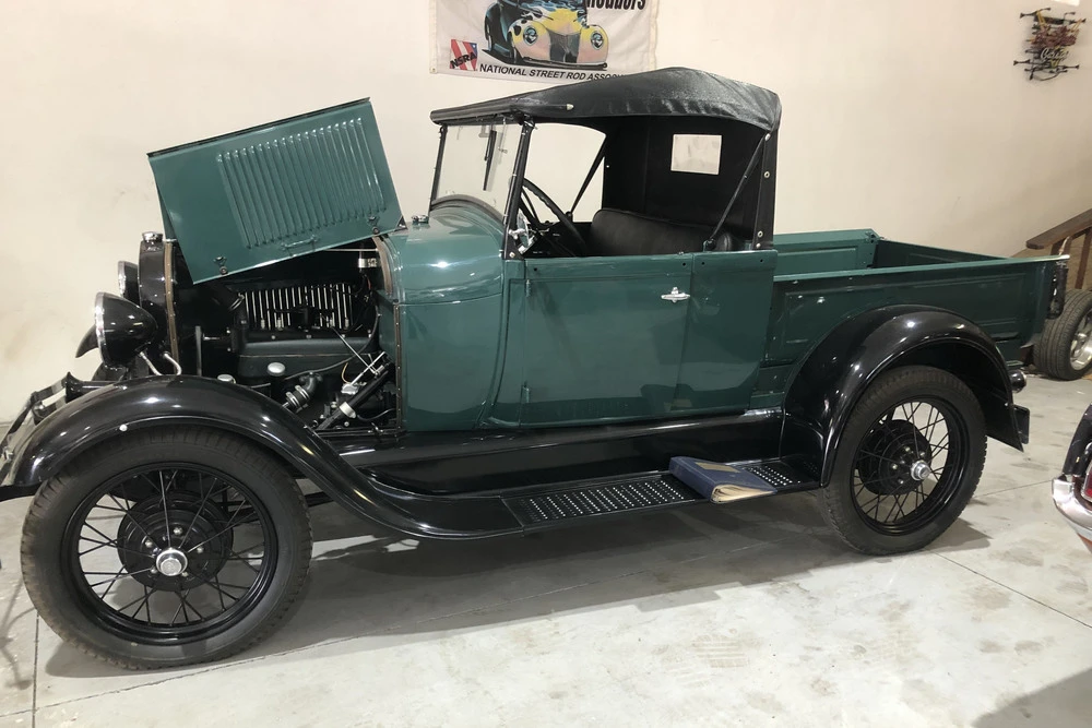 1929 Ford Model A Pickup & Model AA - Image 5 of 5