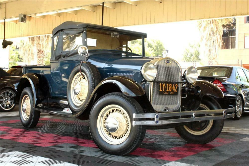 1929 Ford Model A Pickup & Model AA - Image 2 of 5