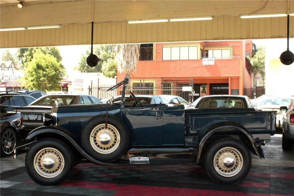 1929 Ford Model A Pickup & Model AA - Image 5 of 5