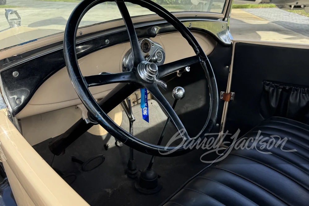 1929 Ford Model A Pickup & Model AA - Image 4 of 8