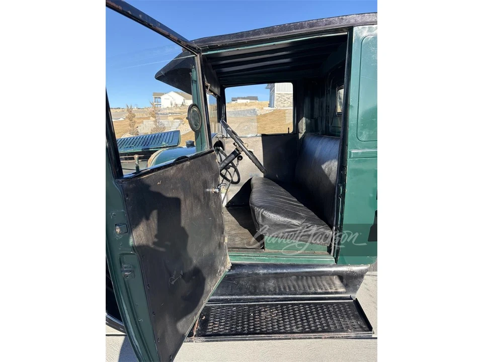 1929 Ford Model A Pickup & Model AA - Image 3 of 4