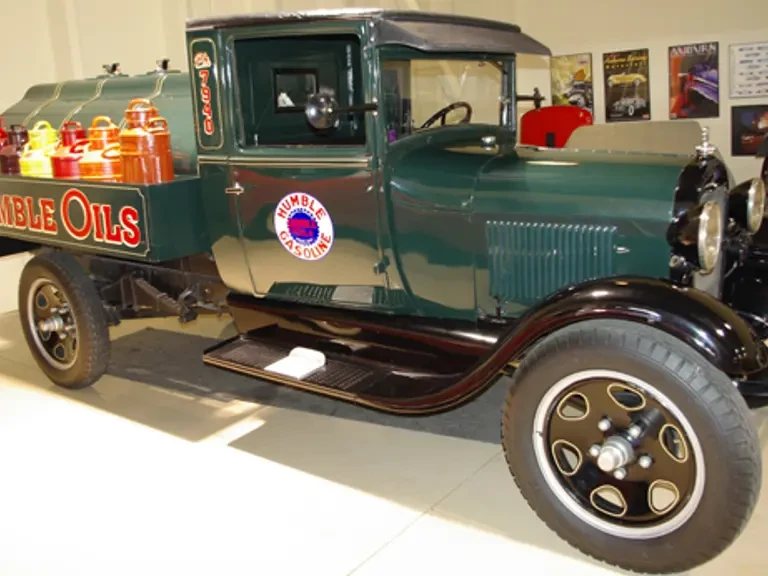 1929 Ford Model A Pickup & Model AA - Image 2 of 2