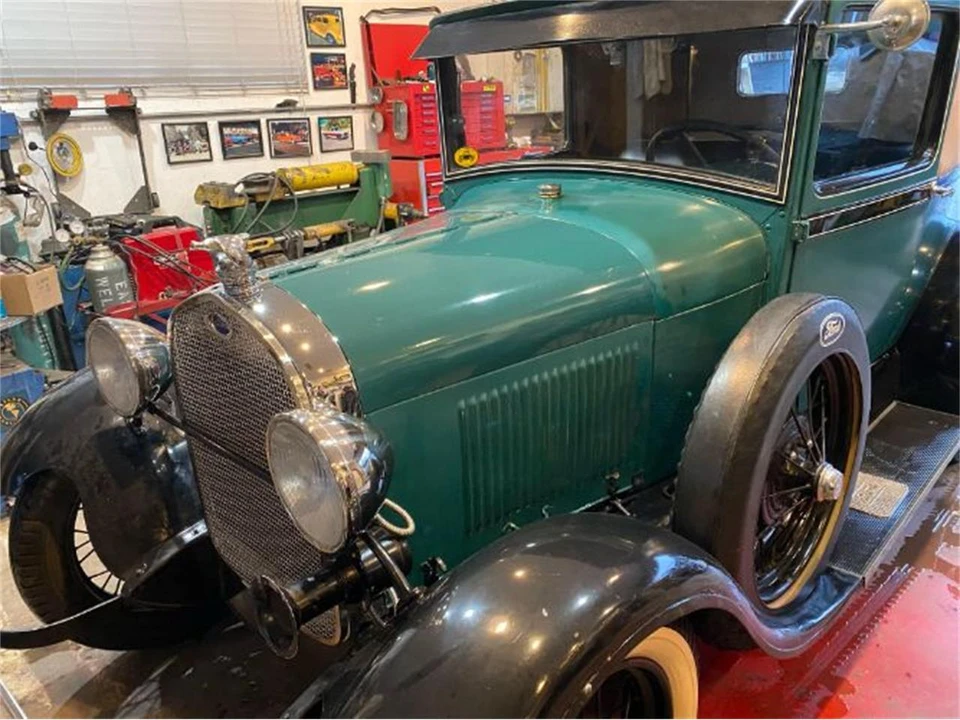1929 Ford Model A - Image 2 of 3