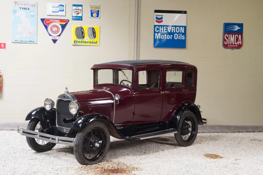 1929 Ford Model A 165 Fordor Sedan