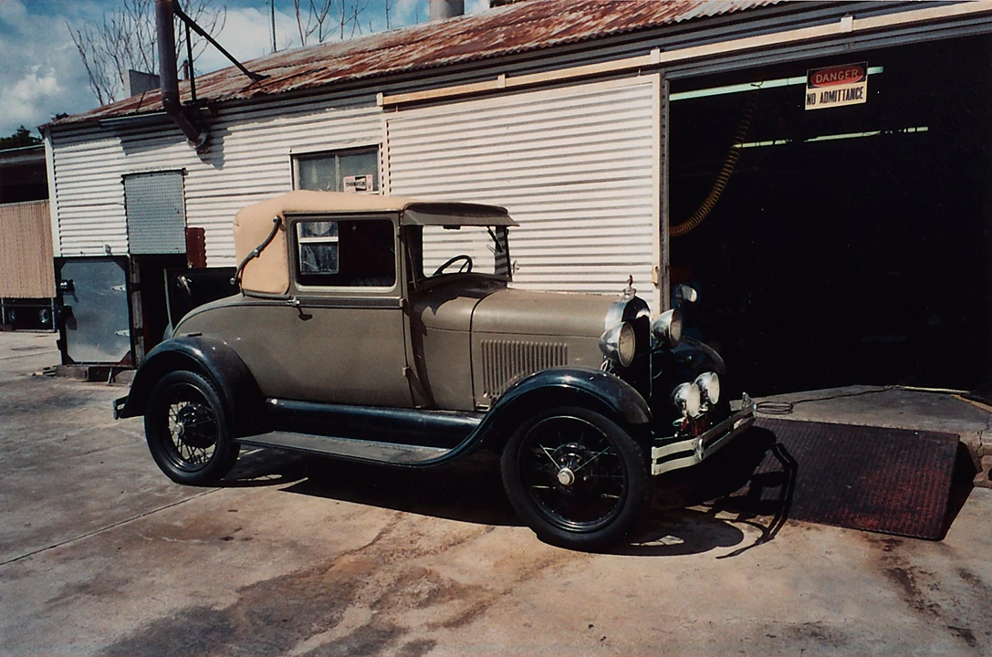 1929 Ford Model A - Image 2 of 3
