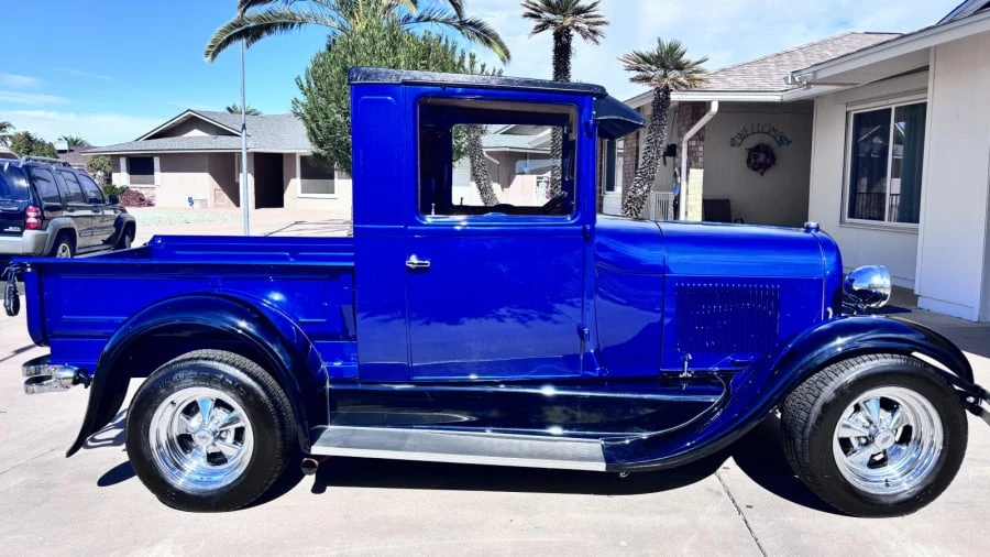 1929 Ford Model A Pickup & Model AA - Image 2 of 12