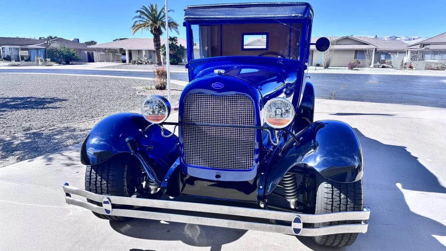 1929 Ford Model A Pickup & Model AA - Image 3 of 12