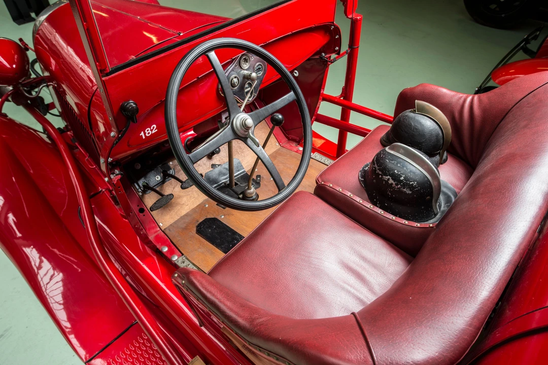 1929 Ford Model A Pickup & Model AA - Image 5 of 7