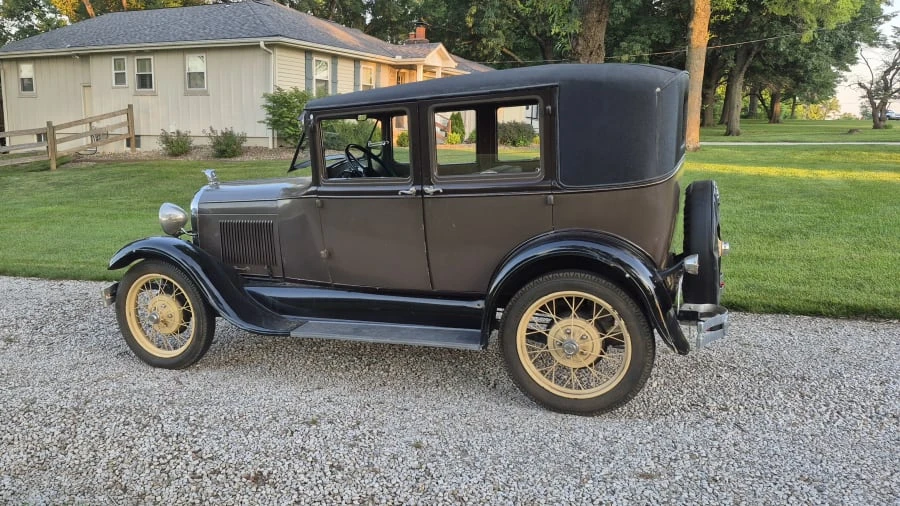 1929 Ford Model A - Image 2 of 14