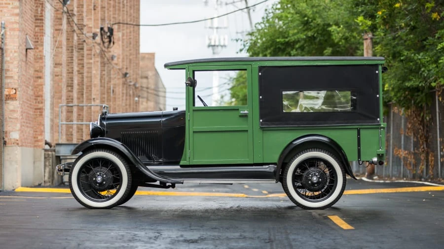 1929 Ford Model A Pickup & Model AA - Image 2 of 12