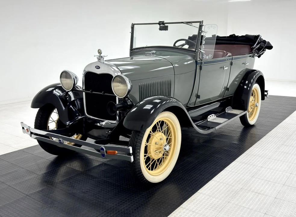 1929 Ford Model A - Image 2 of 12