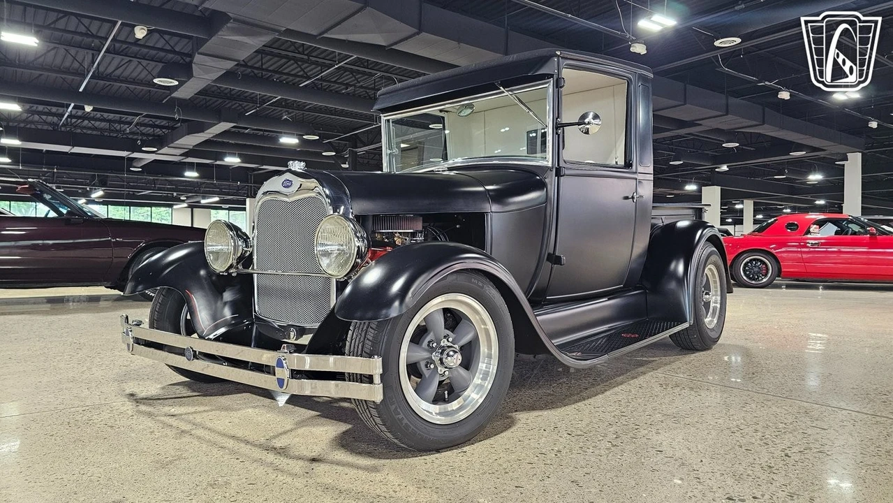 1929 Ford Model A Pickup & Model AA - Image 4 of 12