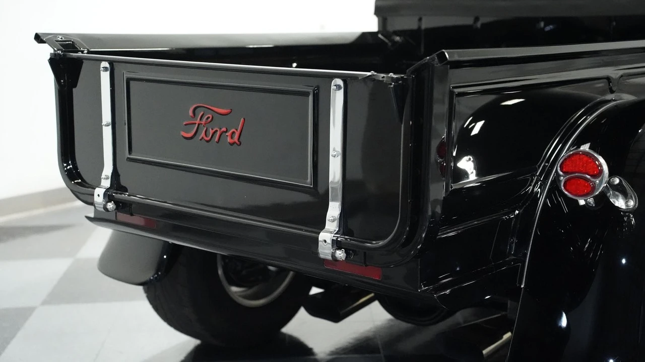 1929 Ford Model A Pickup & Model AA - Image 23 of 31