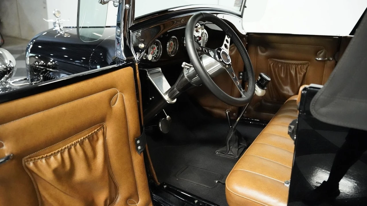 1929 Ford Model A Pickup & Model AA - Image 5 of 31