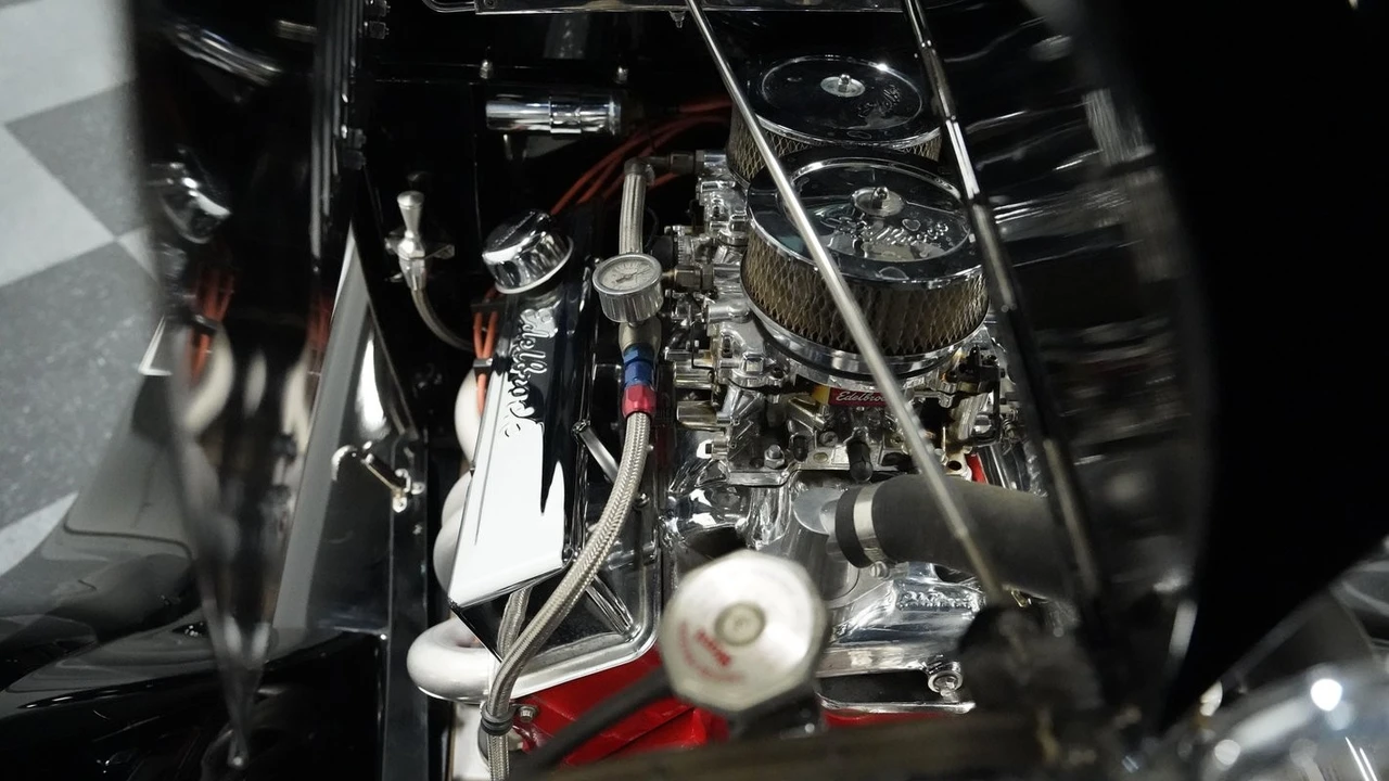 1929 Ford Model A Pickup & Model AA - Image 4 of 31