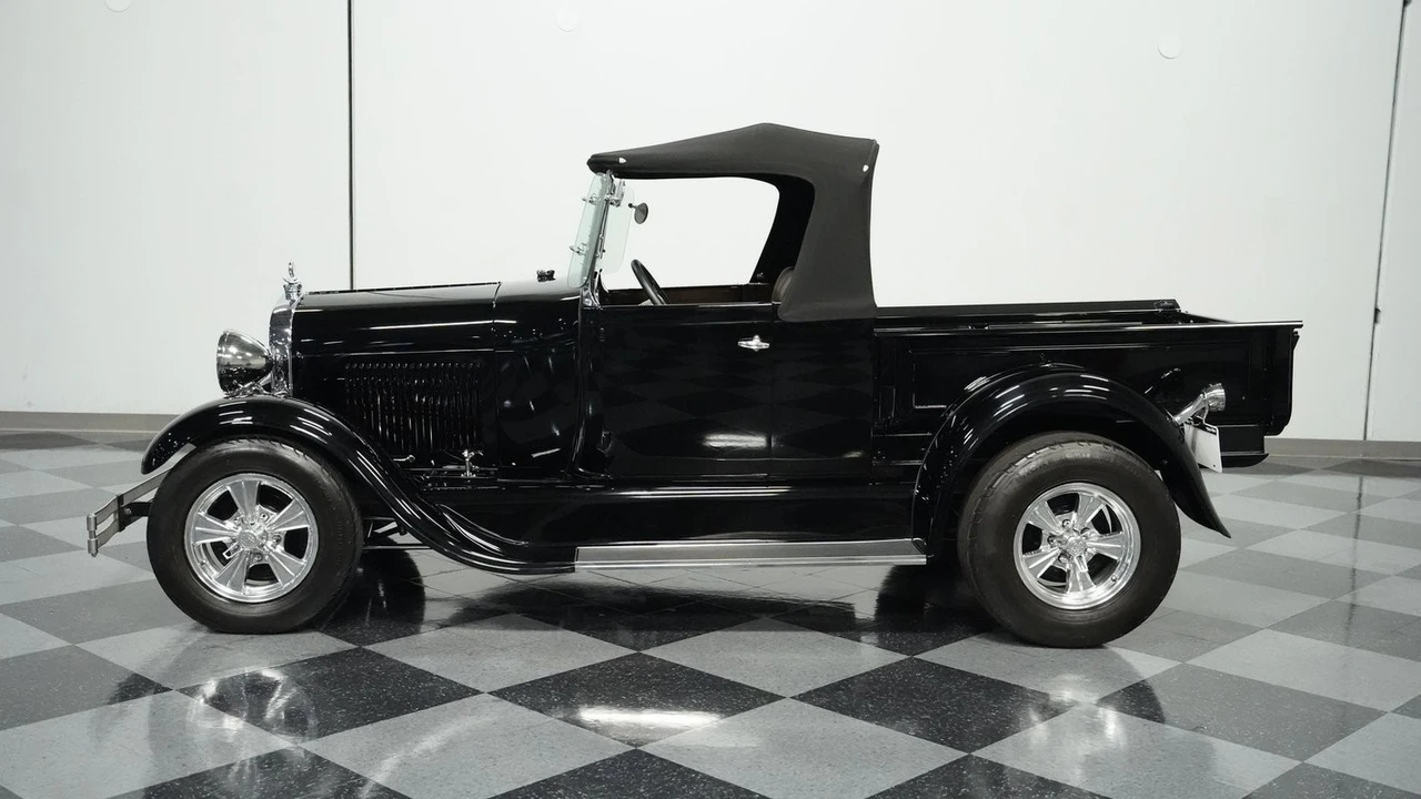 1929 Ford Model A Pickup & Model AA - Image 3 of 31