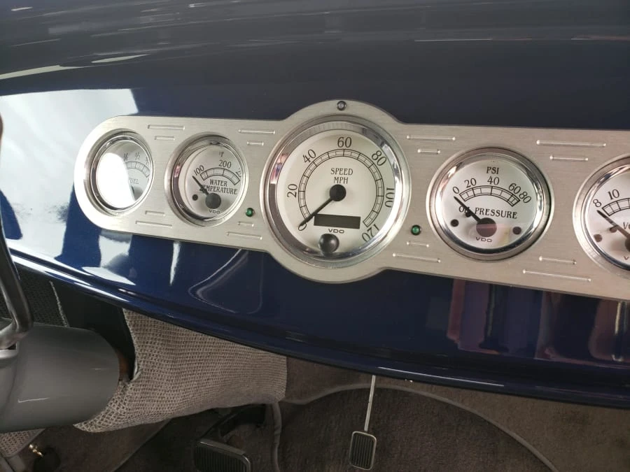 1929 Ford Model A Pickup & Model AA - Image 4 of 18